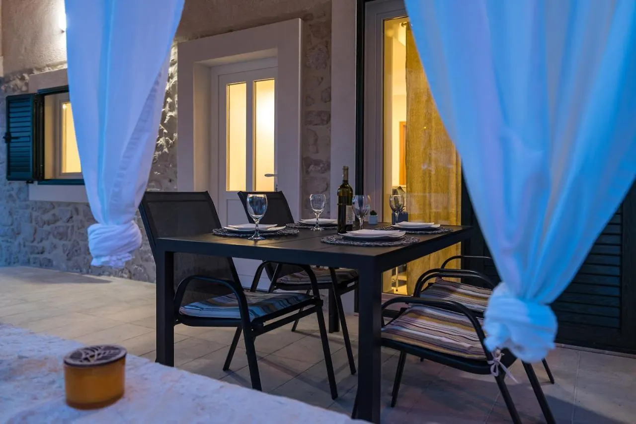 Holiday Home Figurica Novigrad  Novigrad (Dalmatia)