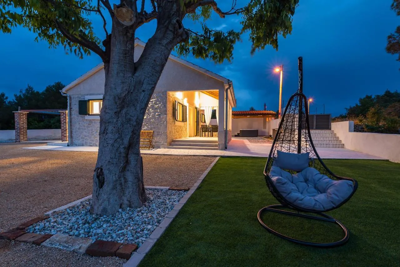 Holiday Home Figurica Novigrad