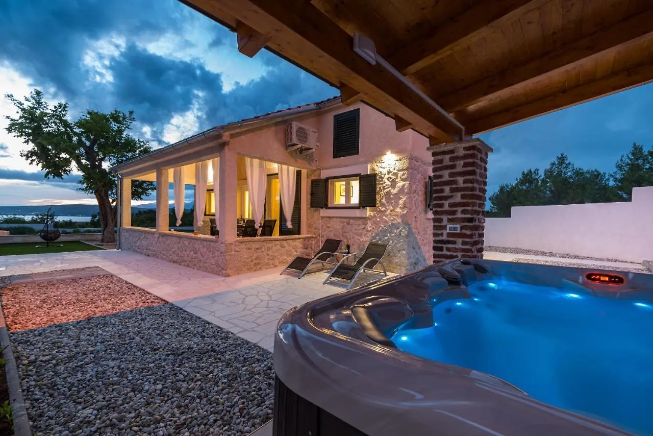 Holiday Home Figurica Novigrad