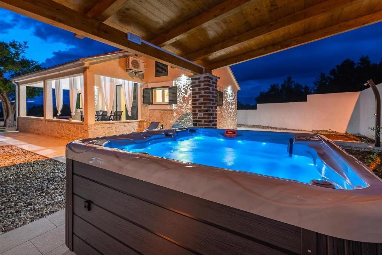 Holiday Home Figurica Novigrad  Novigrad (Dalmatia)