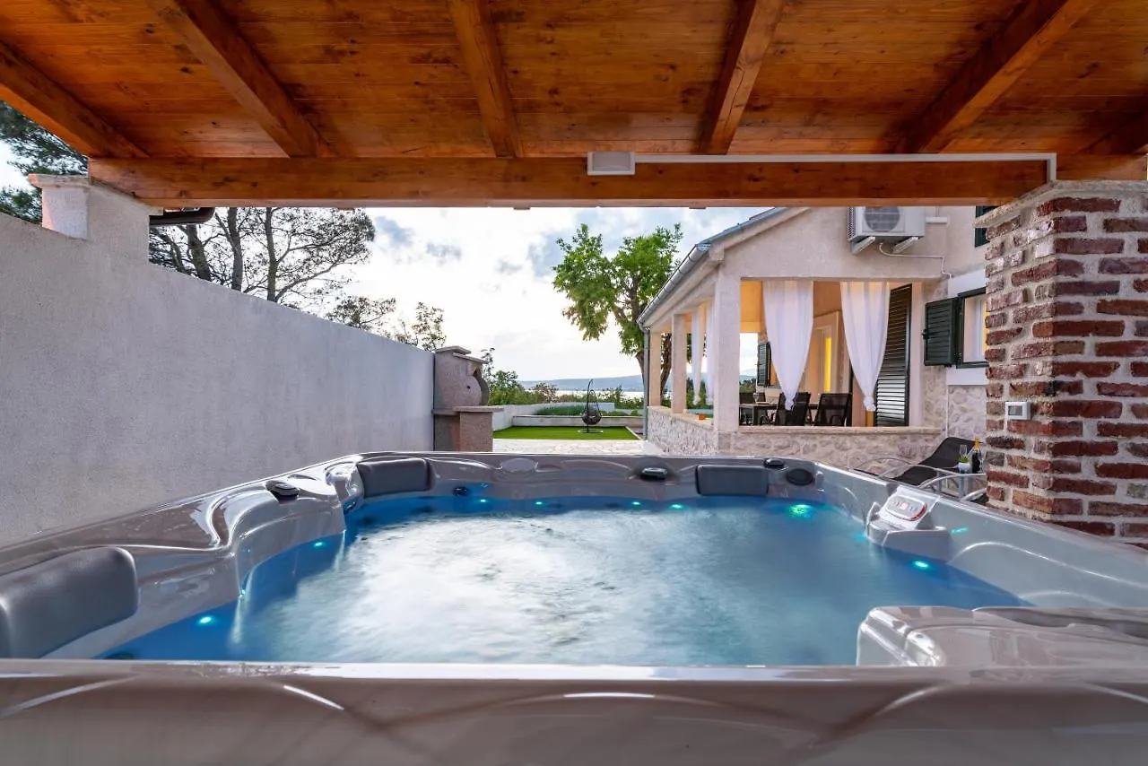 Holiday Home Figurica Novigrad