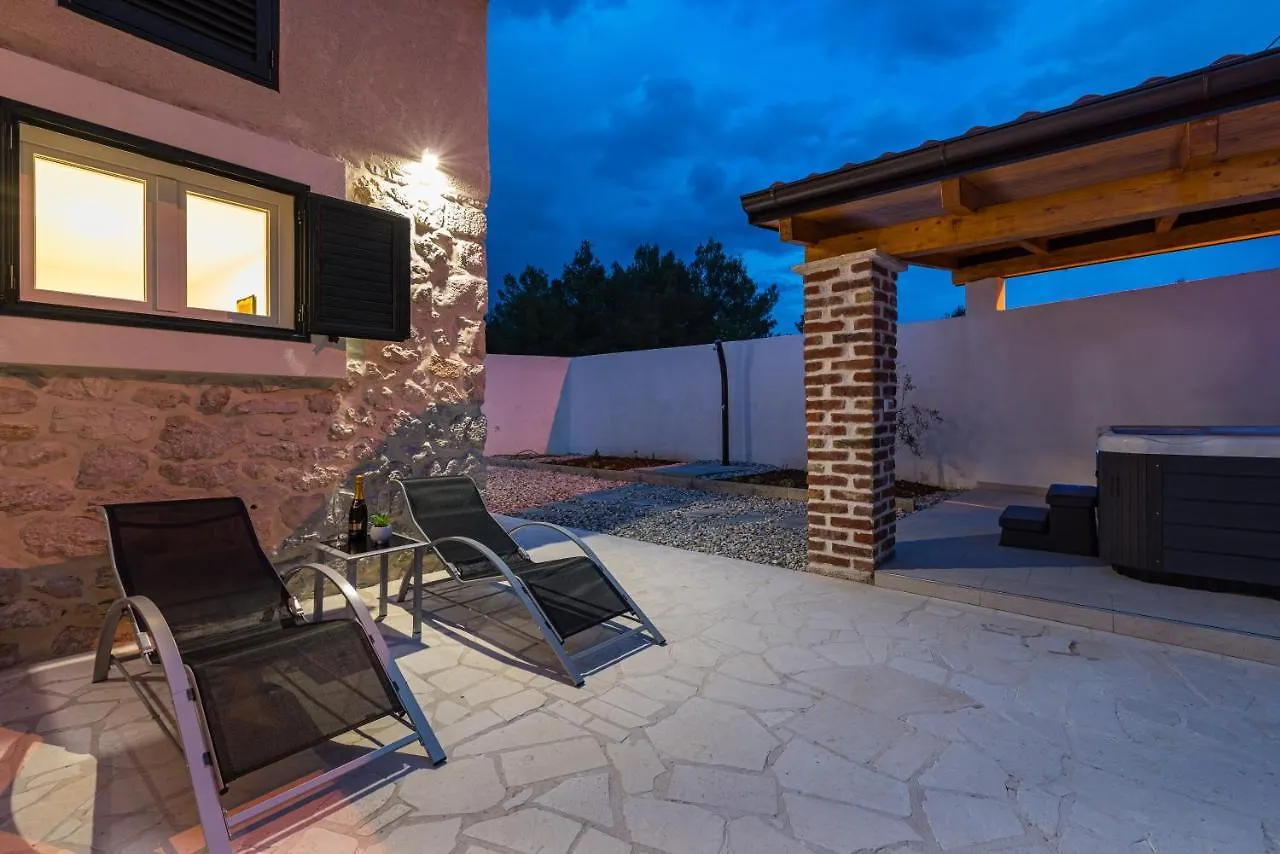 Holiday Home Figurica Novigrad