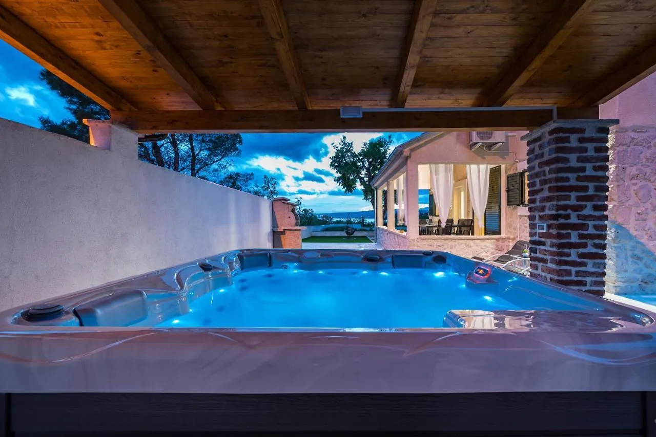 Holiday Home Figurica Novigrad