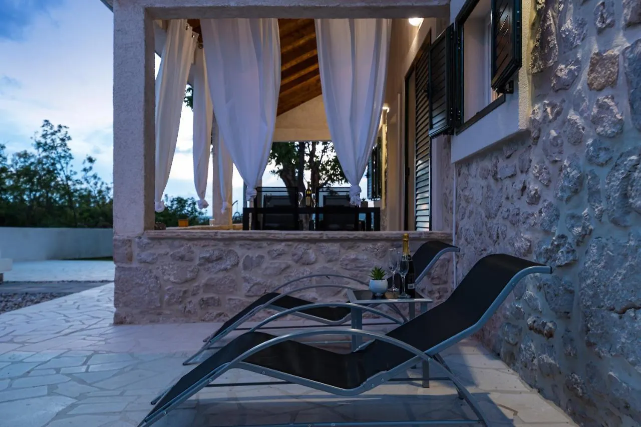 Holiday Home Figurica Novigrad