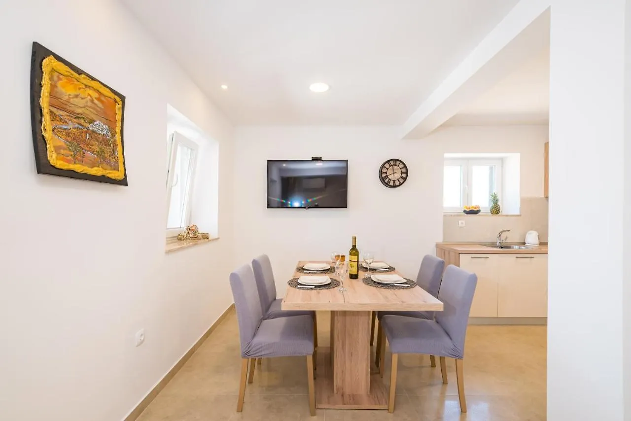 Holiday Home Figurica Novigrad