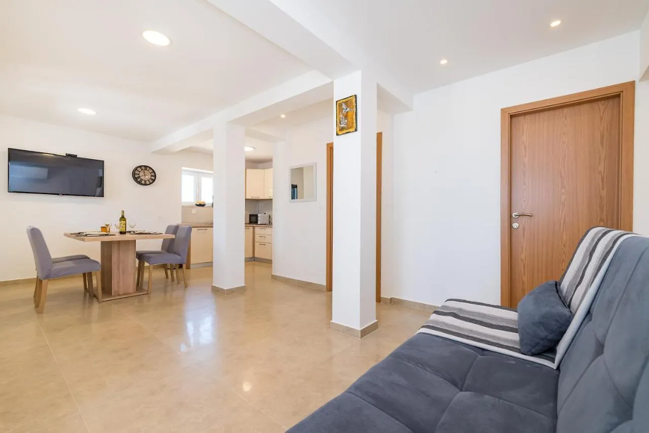 Holiday Home Figurica Novigrad   Novigrad (Dalmatia)