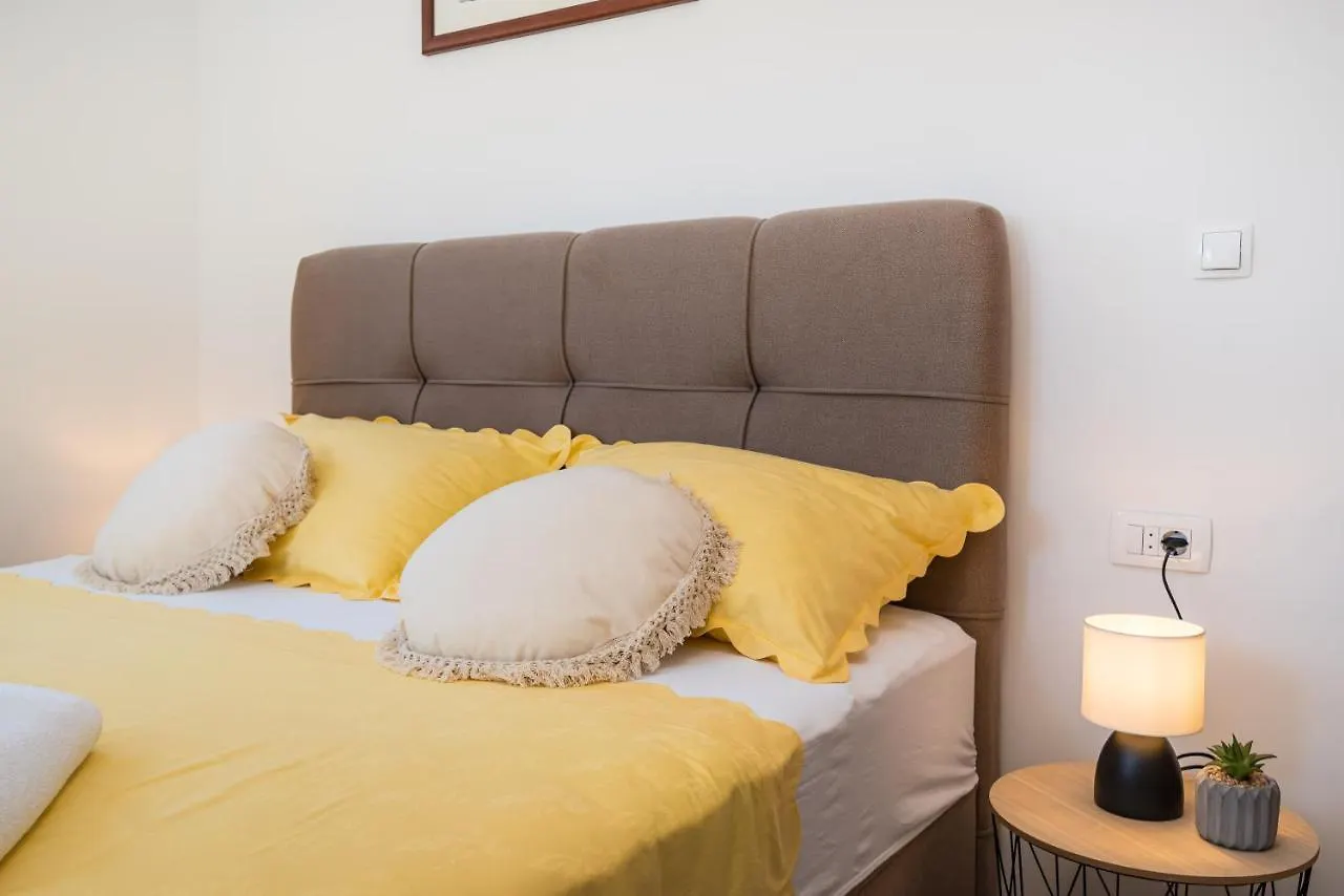 Holiday Home Figurica Novigrad