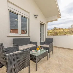 Apartment Opg Dragoslavic, Stara Vas